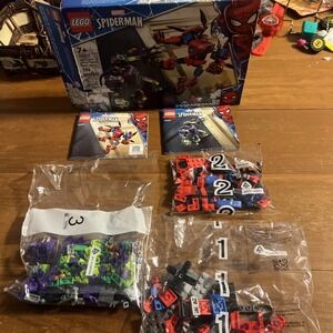 LEGO Super Heroes: Spider-Man & Green Goblin Mech Battle (76219) complete set